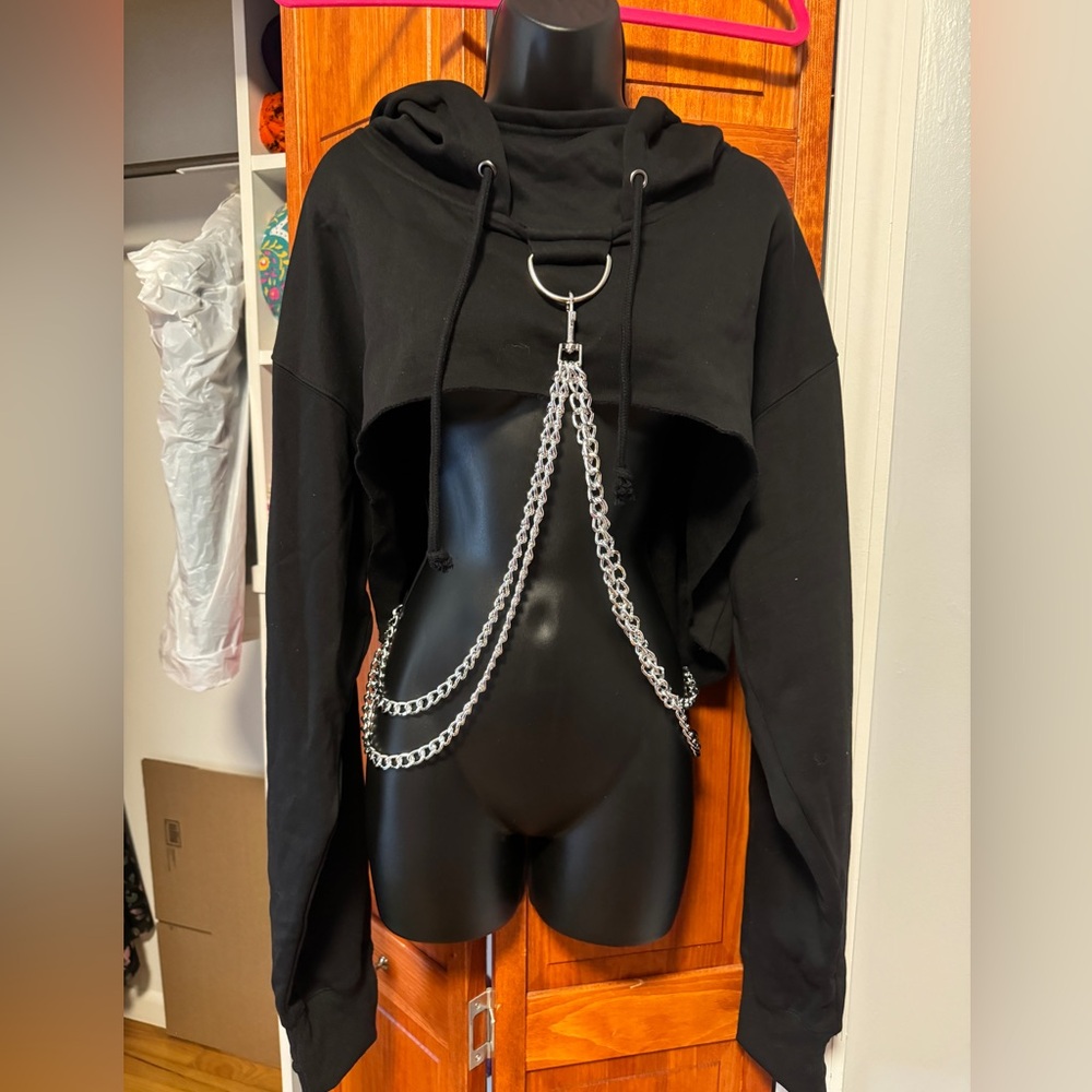 Current Mood Dolls Kill Cropped Chain Hoodie. SZ XL. NWT.
